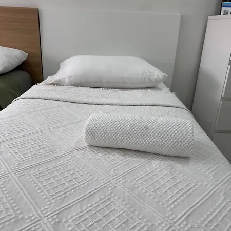 Homestay Moscavide Quartos Lisbon