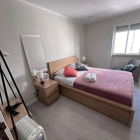 Ubytování v soukromí Moscavide Quartos *